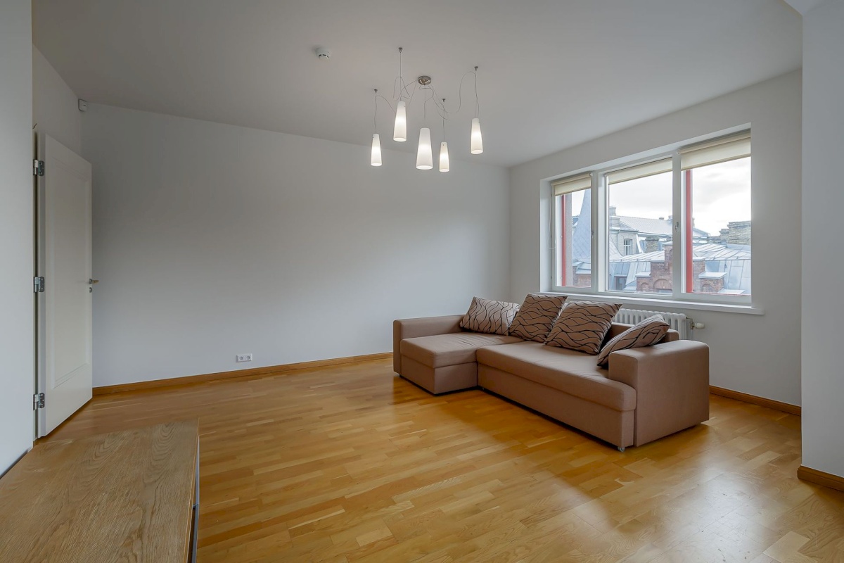 Tallinn, Kesklinna linnaosa, Südalinn, Pärnu mnt 27