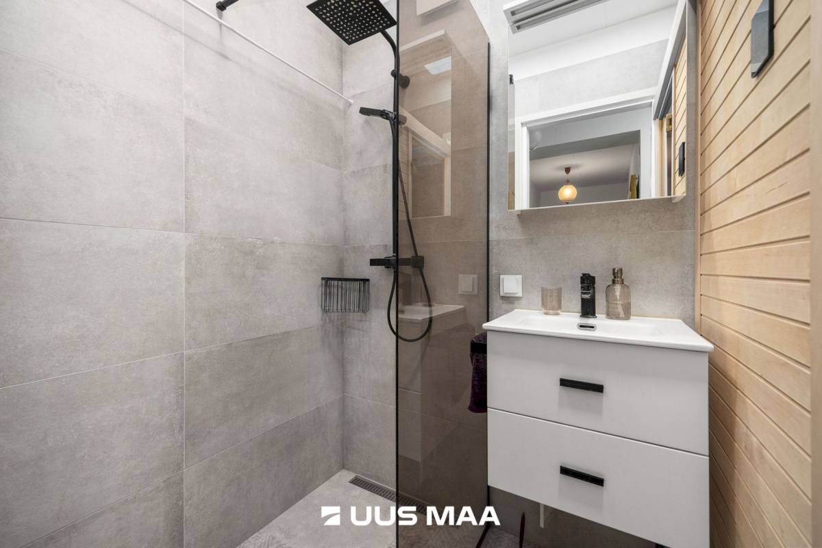 Tallinn, Kesklinna linnaosa, Kentmanni tn 9