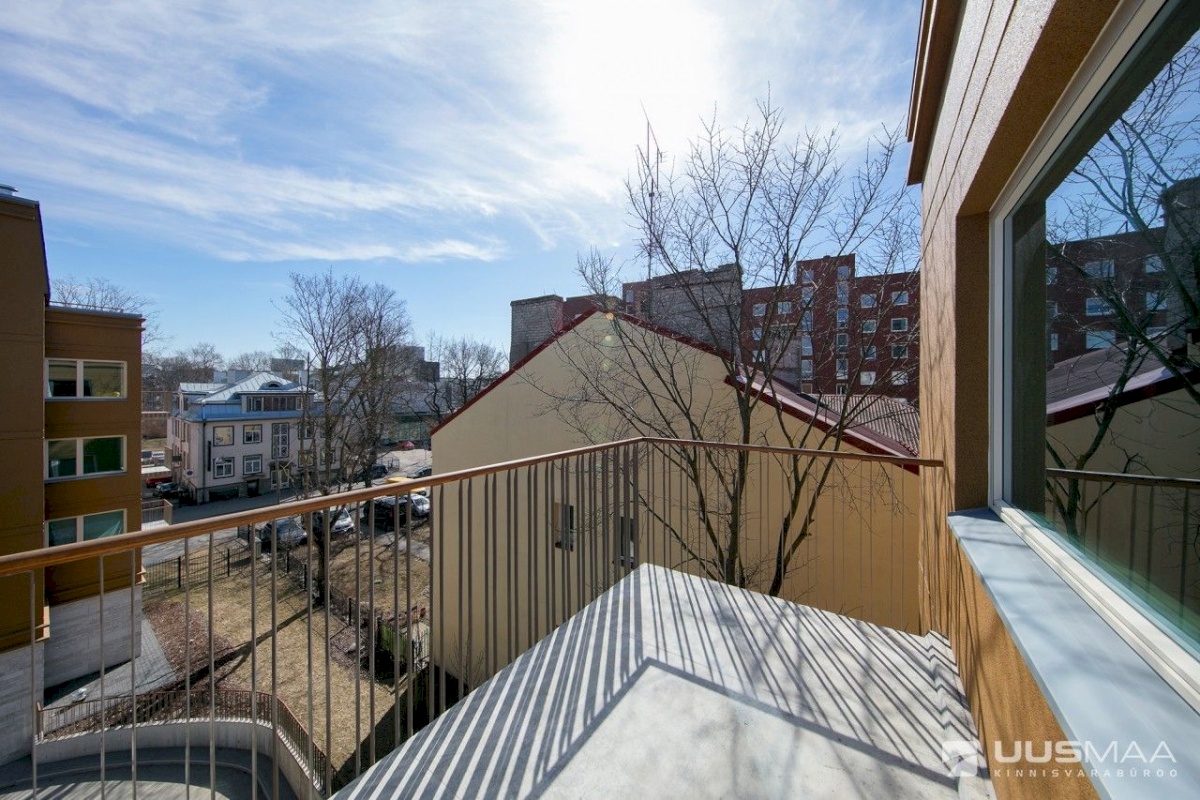 Tallinn, Kesklinna linnaosa, Torupilli, C. R. Jakobsoni 7