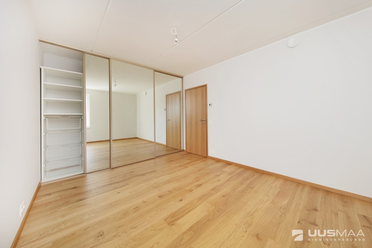 Tallinn, Kesklinna linnaosa, Torupilli, C.R. Jakobsoni 7