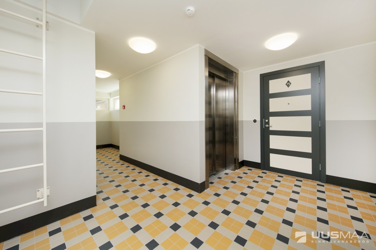 Tallinn, Kesklinna linnaosa, Torupilli, C.R. Jakobsoni 7