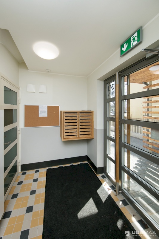 Tallinn, Kesklinna linnaosa, Torupilli, C.R. Jakobsoni 7