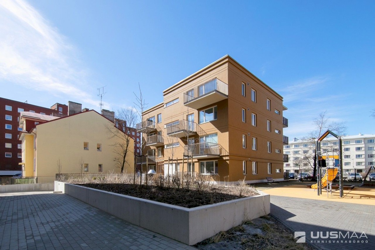 Tallinn, Kesklinna linnaosa, Torupilli, C. R. Jakobsoni 7