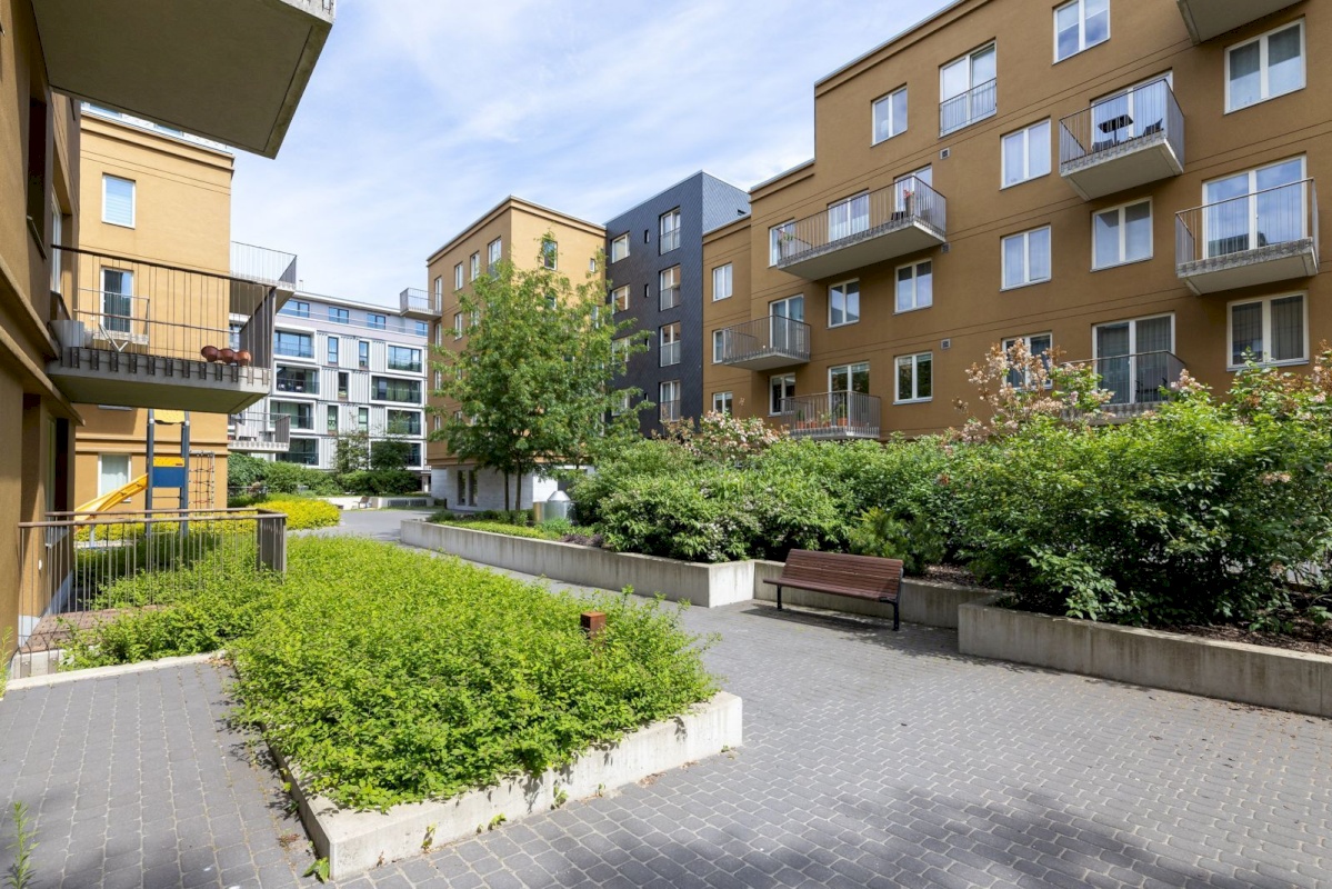 Tallinn, Kesklinna linnaosa, Torupilli, C.R. Jakobsoni 7