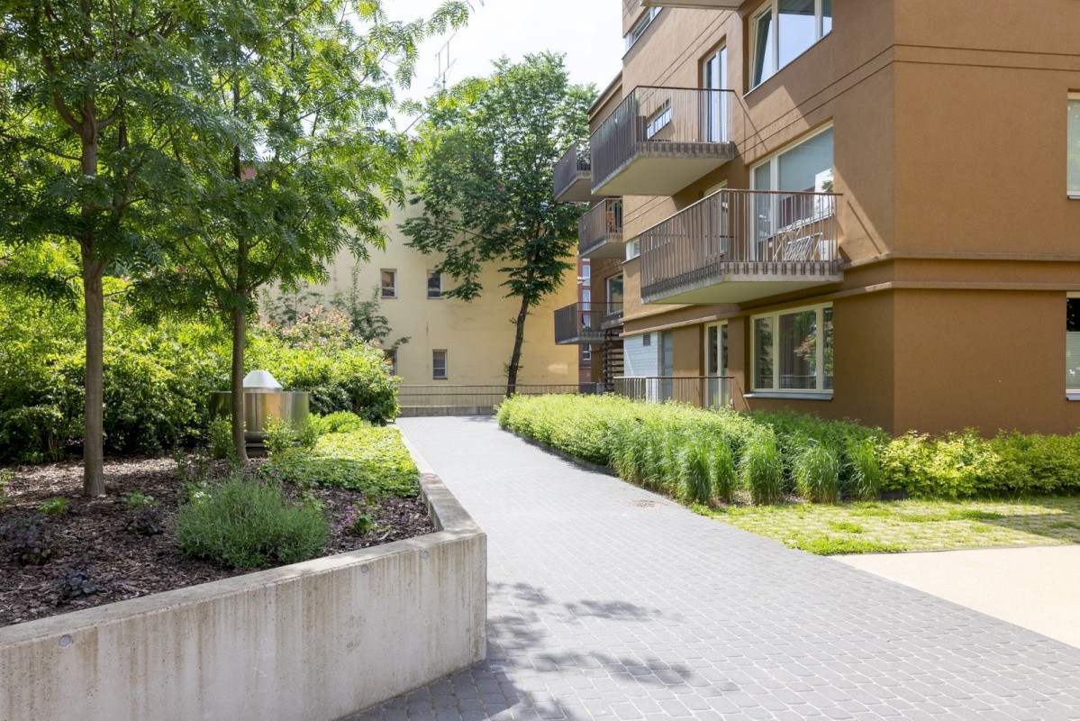 Tallinn, Kesklinna linnaosa, Torupilli, C.R. Jakobsoni 7