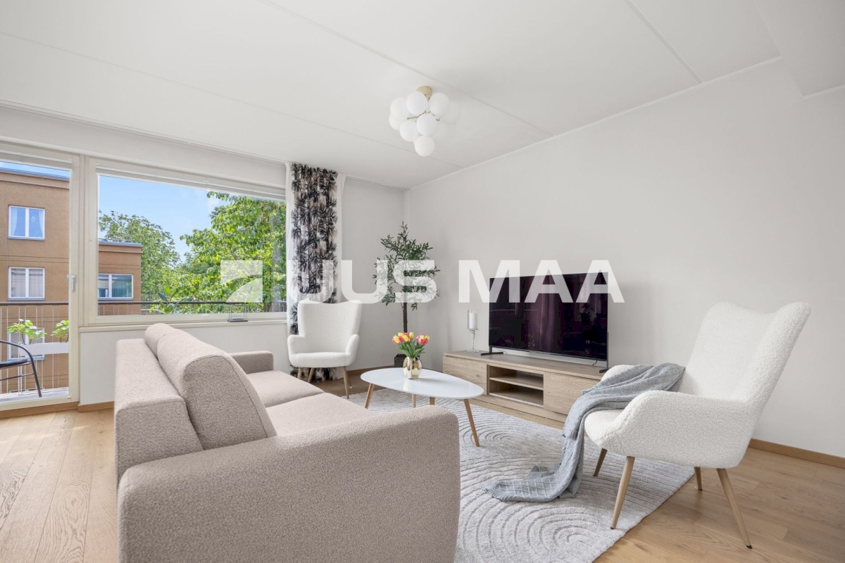 Tallinn, Kesklinna linnaosa, Torupilli, C. R. Jakobsoni 7
