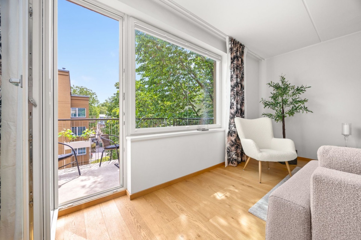 Tallinn, Kesklinna linnaosa, Torupilli, C. R. Jakobsoni 7