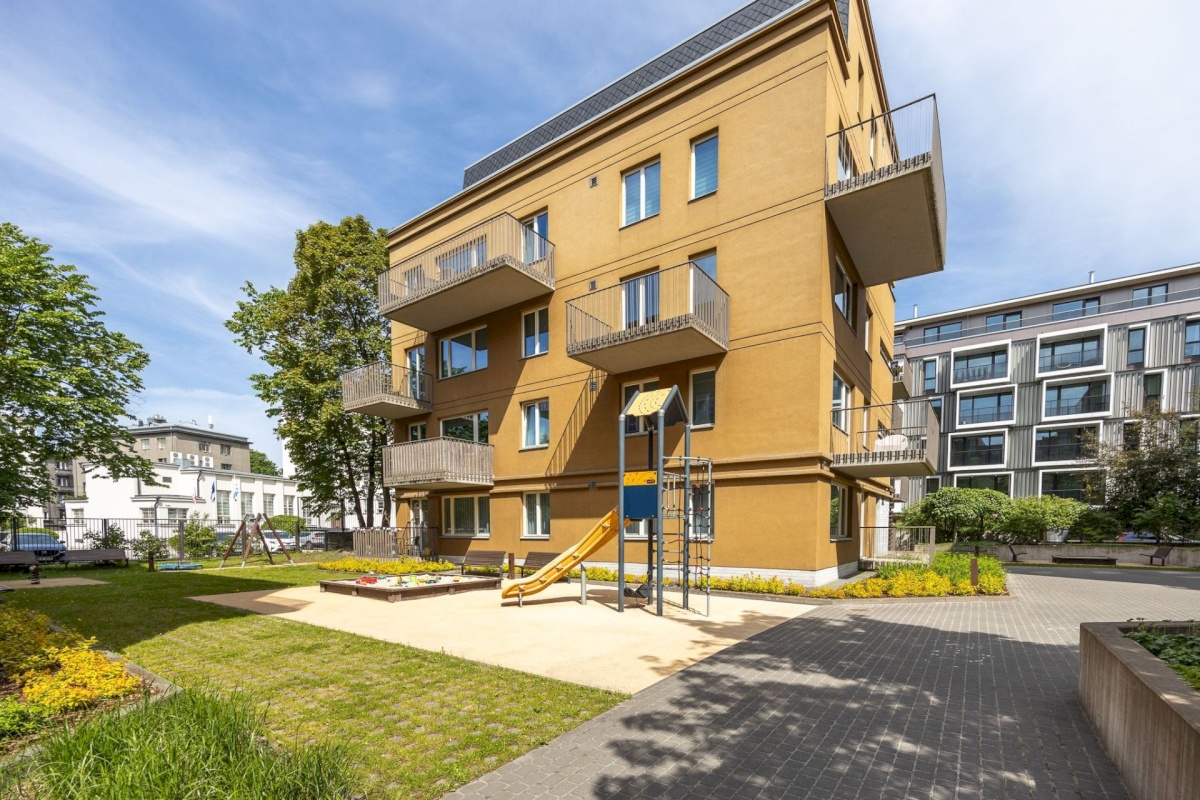 Tallinn, Kesklinna linnaosa, Torupilli, C. R. Jakobsoni 7
