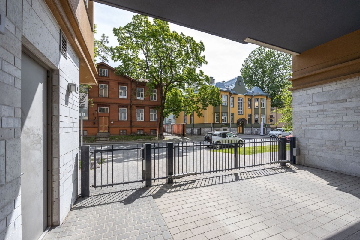 Tallinn, Kesklinna linnaosa, Torupilli, C. R. Jakobsoni 7