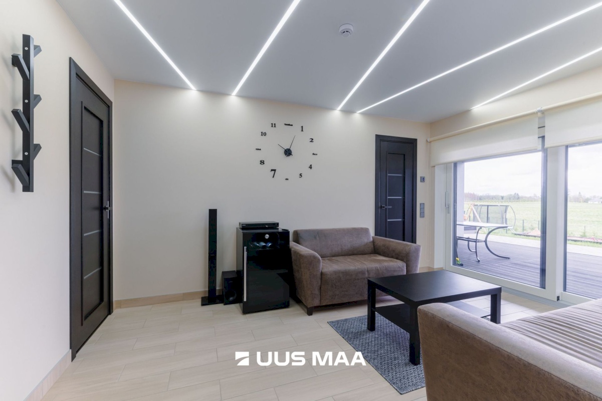 Vinni vald, Karkuse küla, Kiige