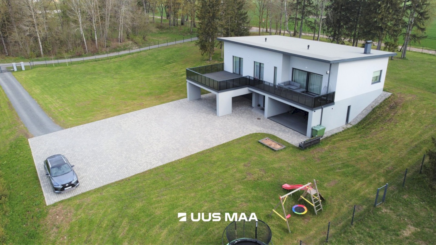 Vinni vald, Karkuse küla, Kiige