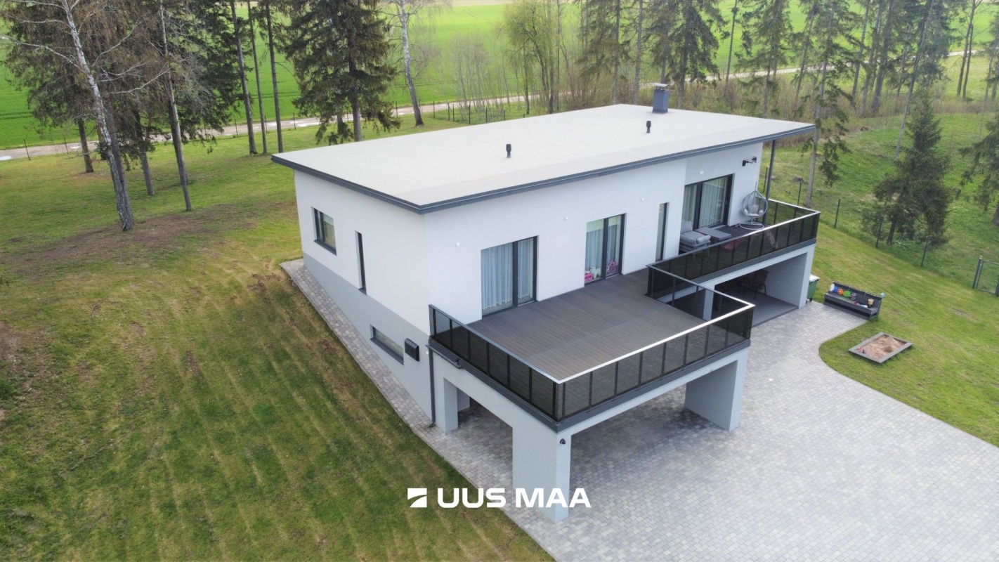 Vinni vald, Karkuse küla, Kiige