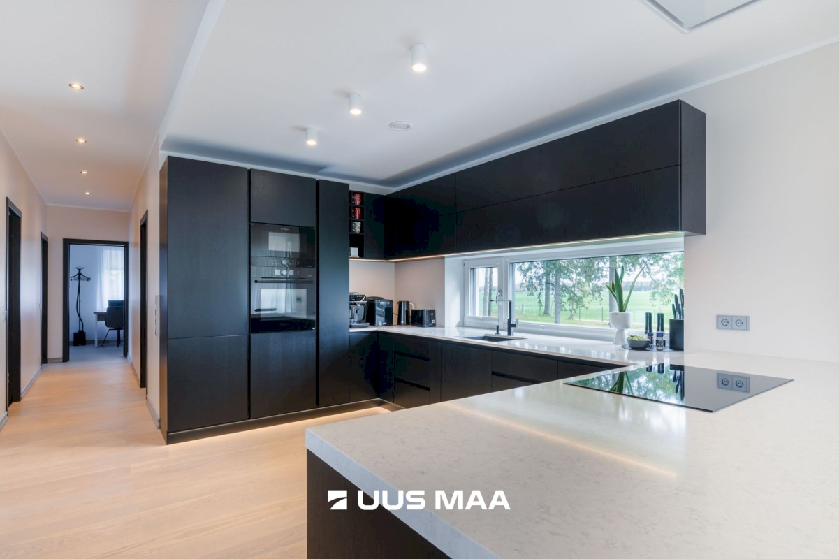 Vinni vald, Karkuse küla, Kiige