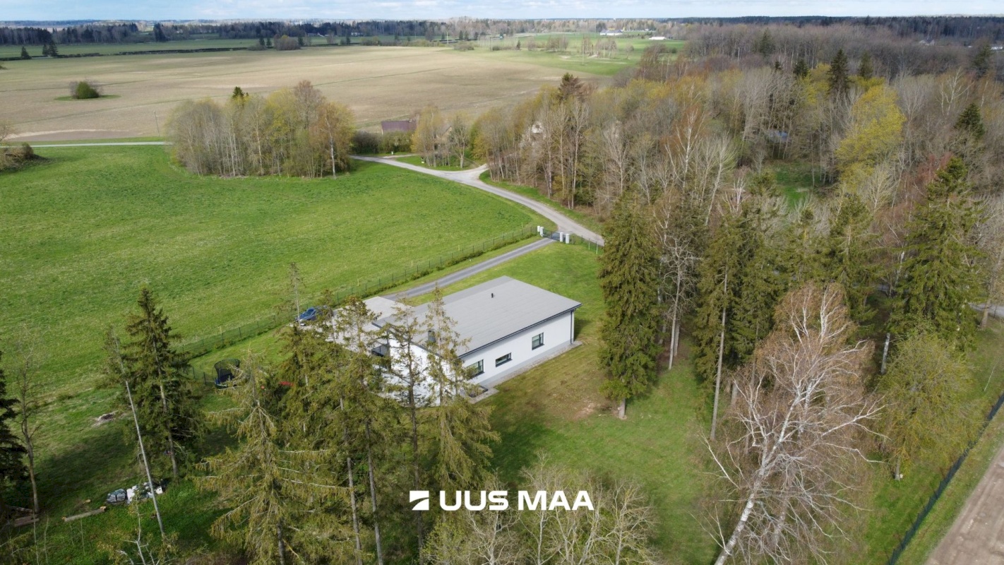 Vinni vald, Karkuse küla, Kiige