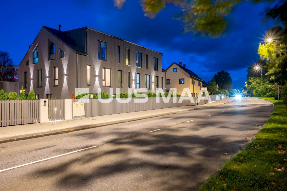 Keila linn, Paldiski mnt 14-16