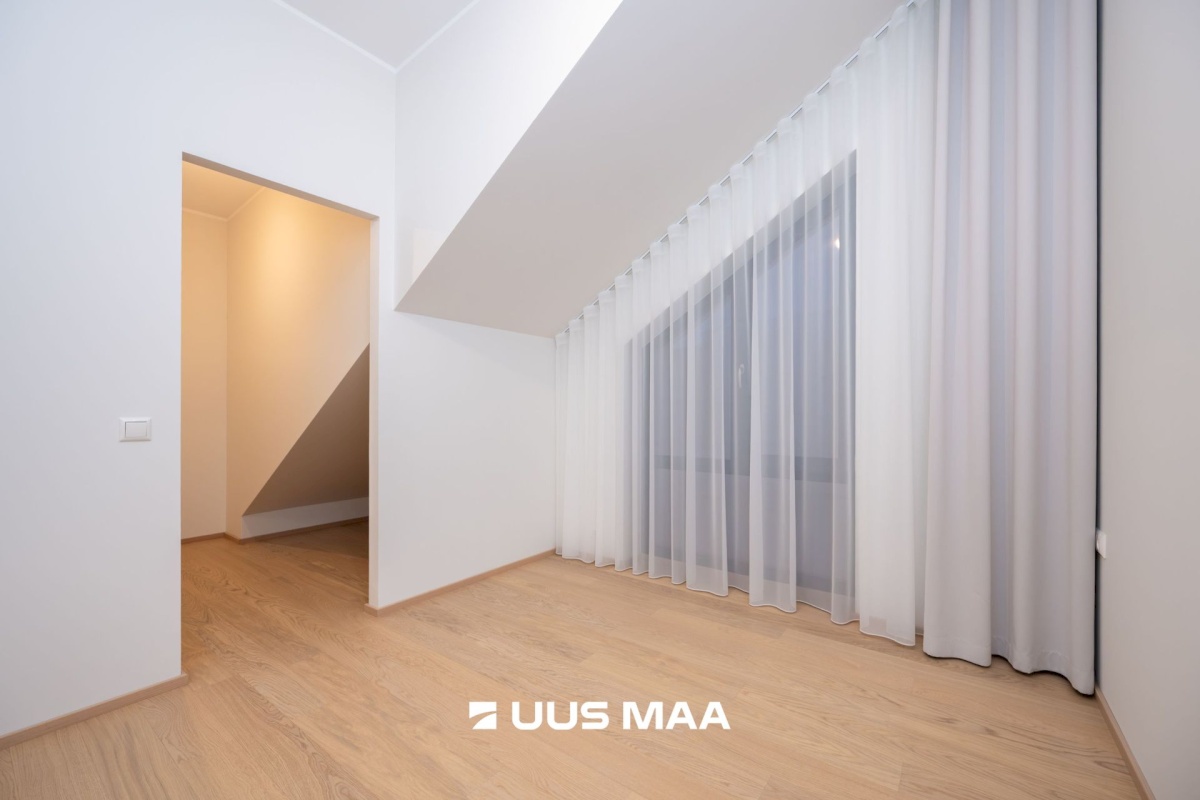 Keila linn, Paldiski mnt 14-16