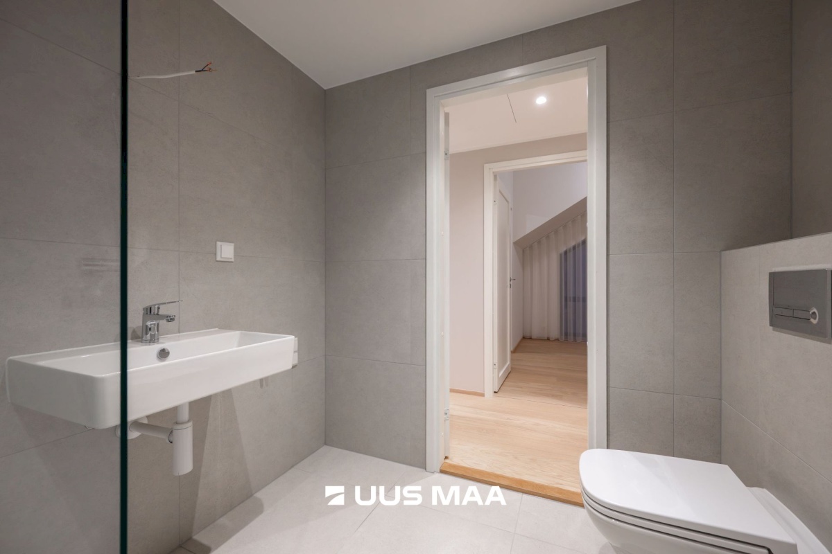 Keila linn, Paldiski mnt 14-16