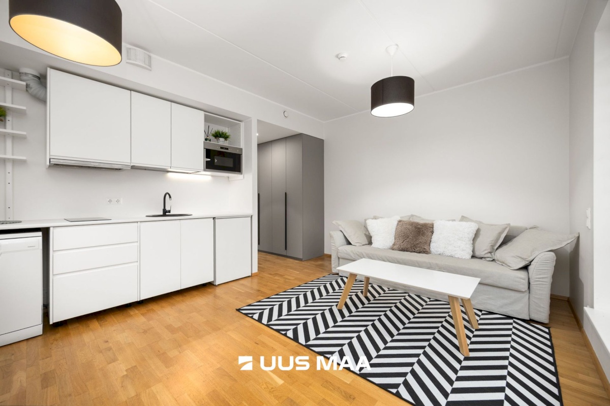 Rae vald, Peetri alevik, Kodu tee 1