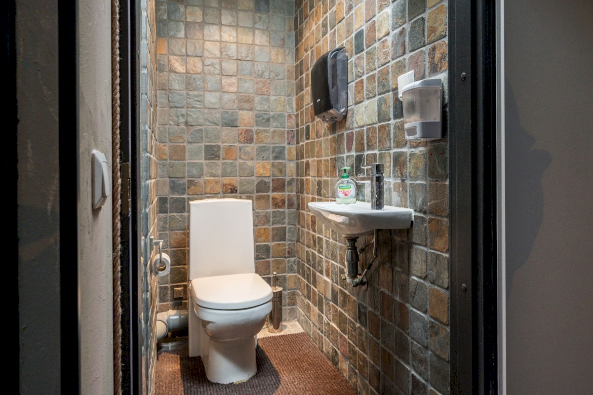 Tartu linn, Tartu linn, Kesklinn, Raatuse 18