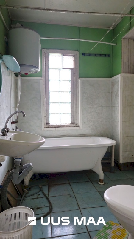 Kohtla-Järve linn, Ahtme linnaosa, Alevi põik 6