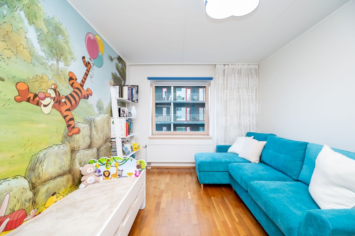 Tallinn, Lasnamäe linnaosa, Uuslinna 5