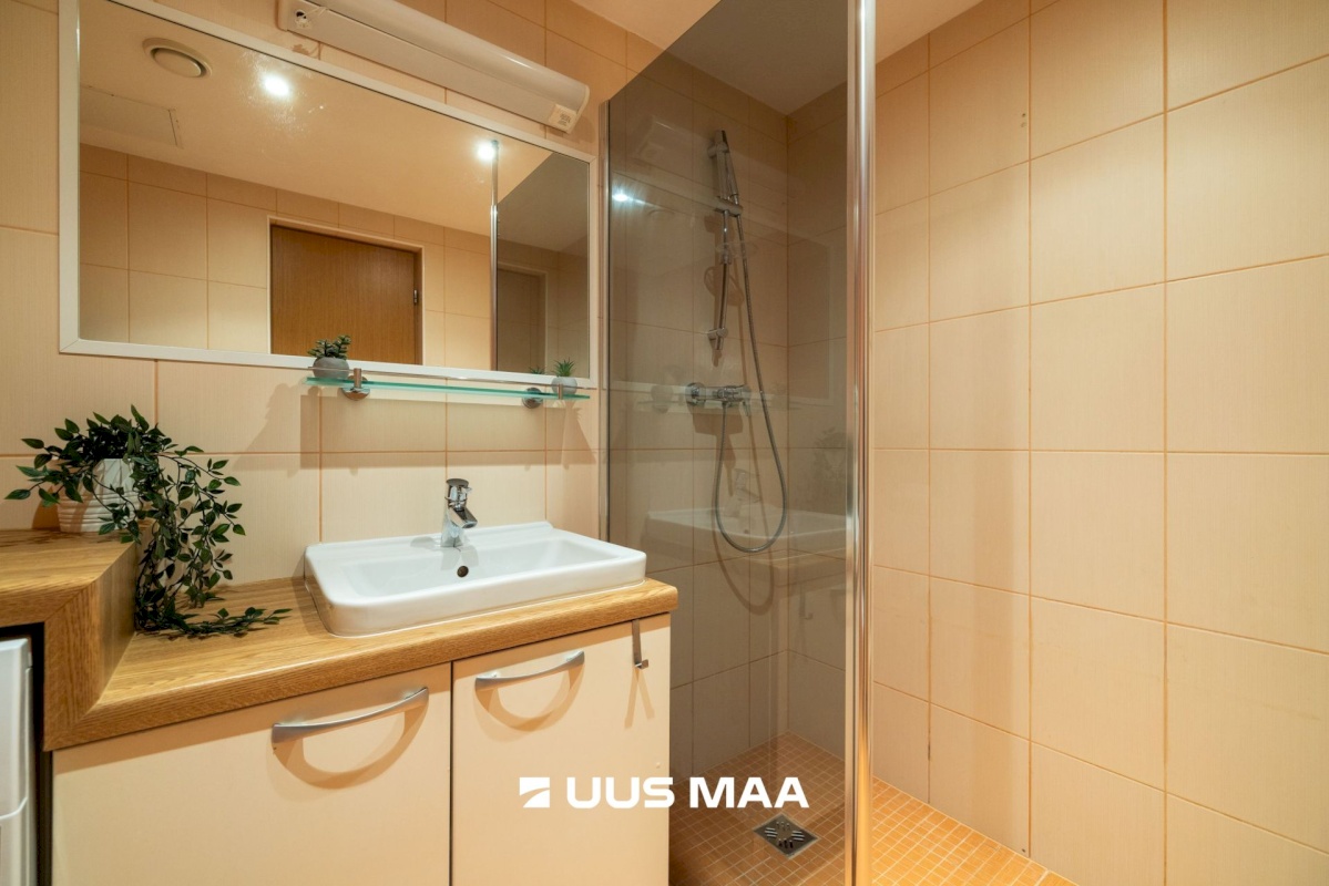 Tallinn, Haabersti linnaosa, Pikaliiva, Räga tn 10