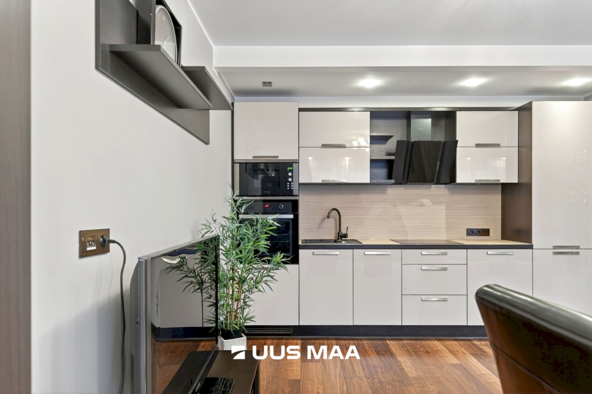 Tallinn, Kesklinna linnaosa, Liivalaia 25