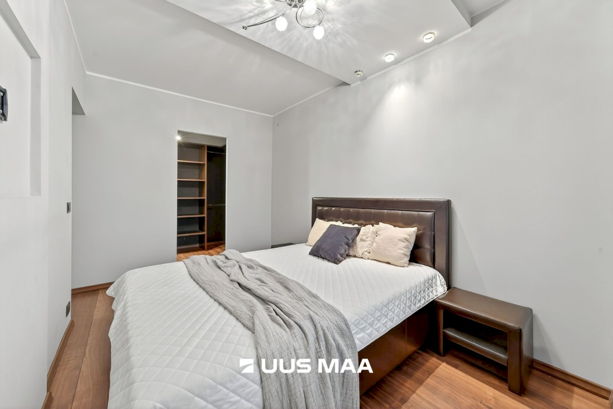 Tallinn, Kesklinna linnaosa, Liivalaia 25