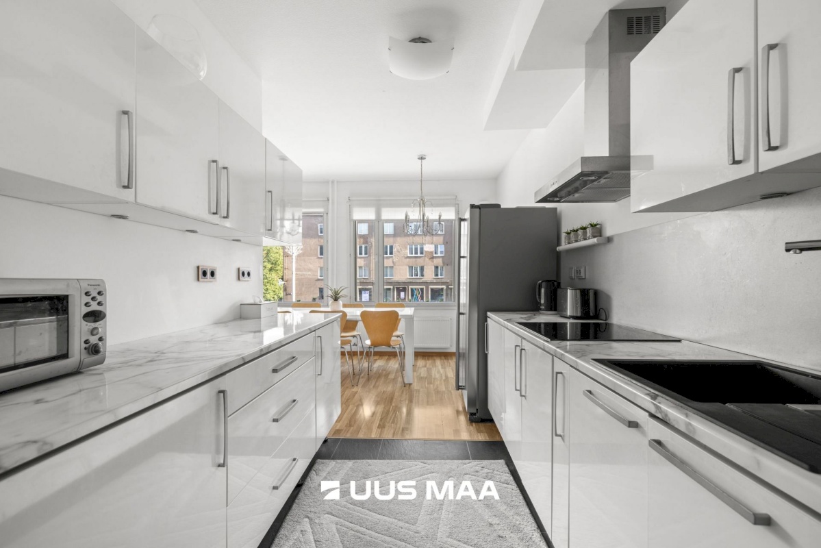 Tallinn, Kesklinna linnaosa, Pärnu mnt 110