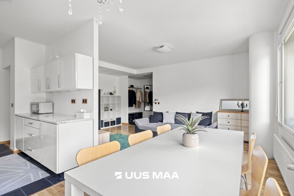 Tallinn, Kesklinna linnaosa, Pärnu mnt 110