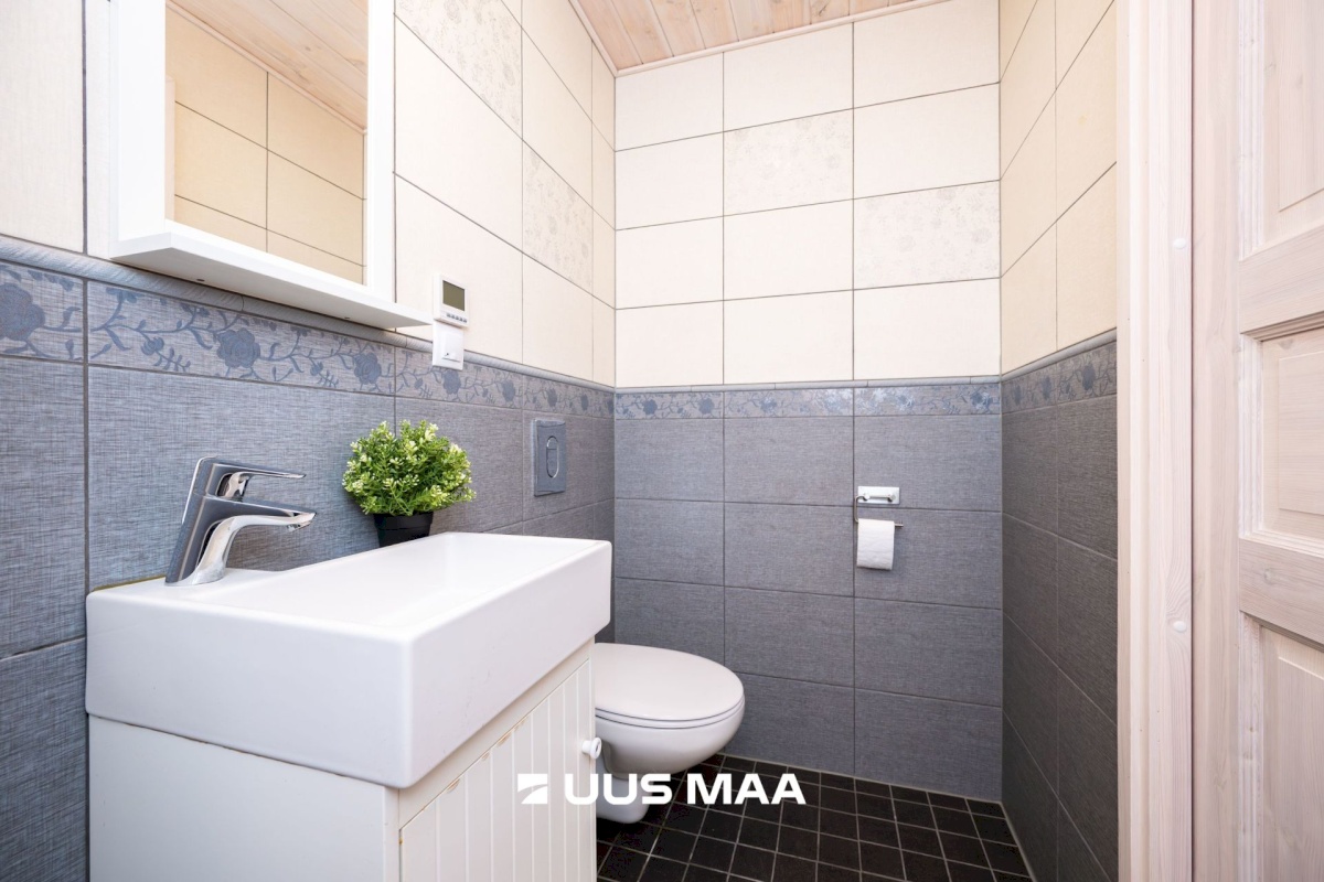 Tallinn, Nõmme linnaosa, Männiku tee 111