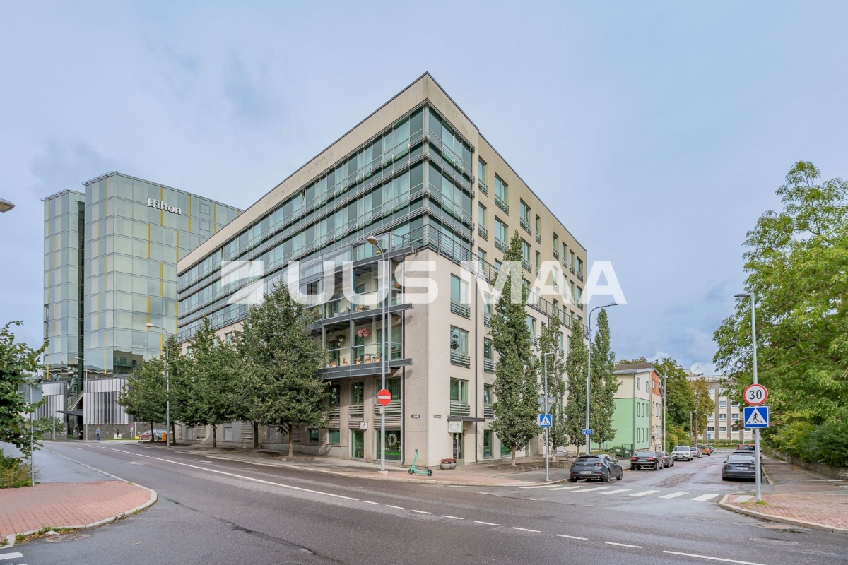 Tallinn, Kesklinna linnaosa, C. R. Jakobsoni 17