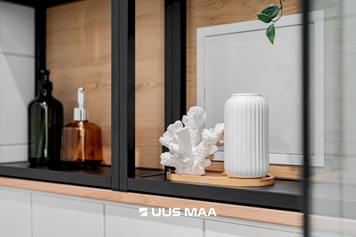 Tallinn, Kesklinna linnaosa, C. R. Jakobsoni 17