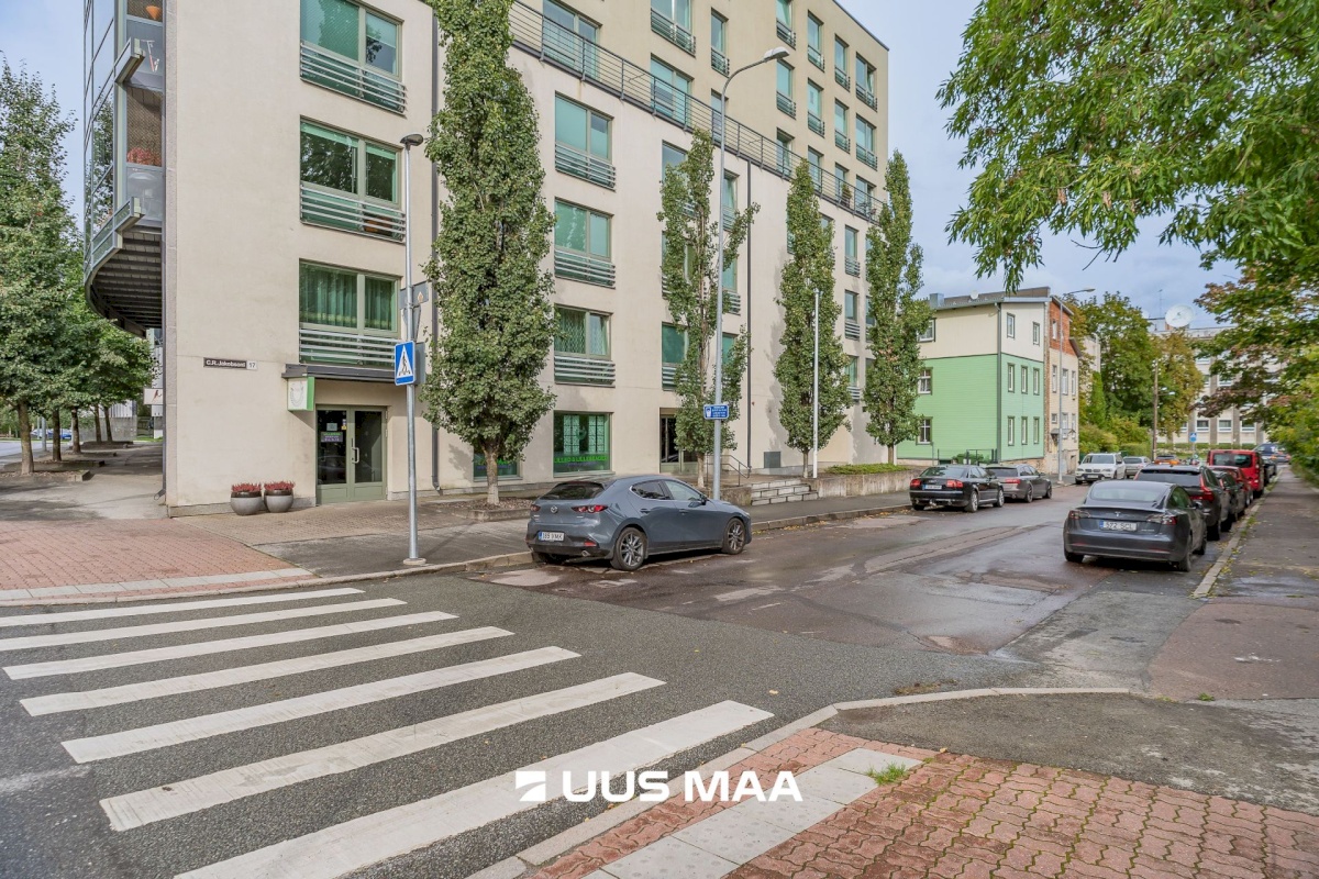 Tallinn, Kesklinna linnaosa, C. R. Jakobsoni 17