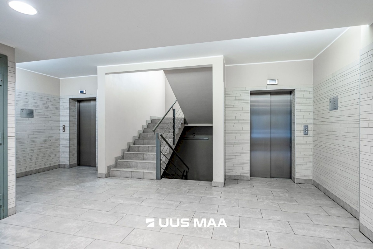 Tallinn, Kesklinna linnaosa, C. R. Jakobsoni 17