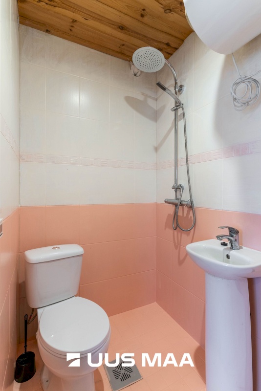 Viljandi linn, Kesklinn, Tallinna tn 33