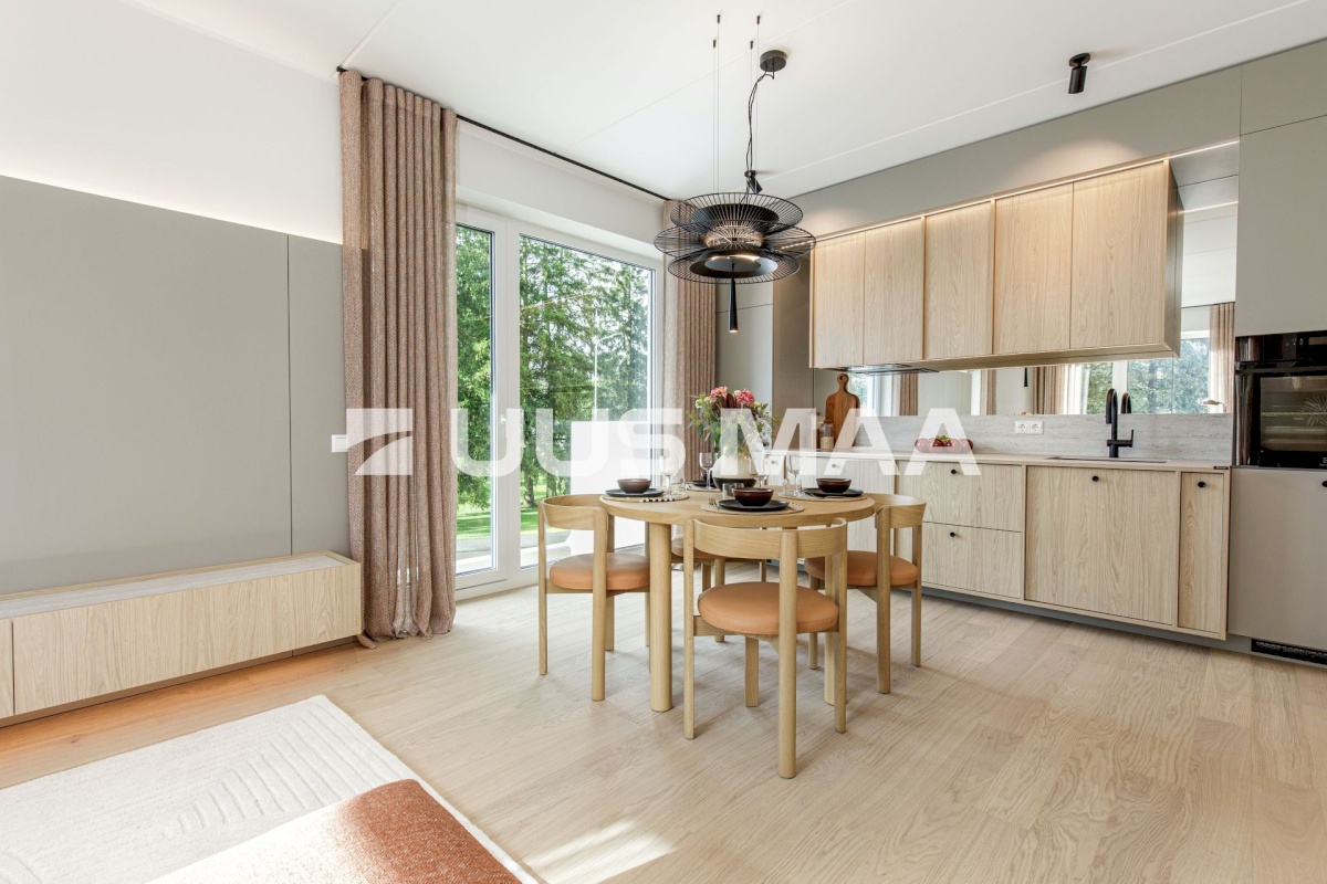 Saue vald, Saue linn, Keskuse 1/2-2