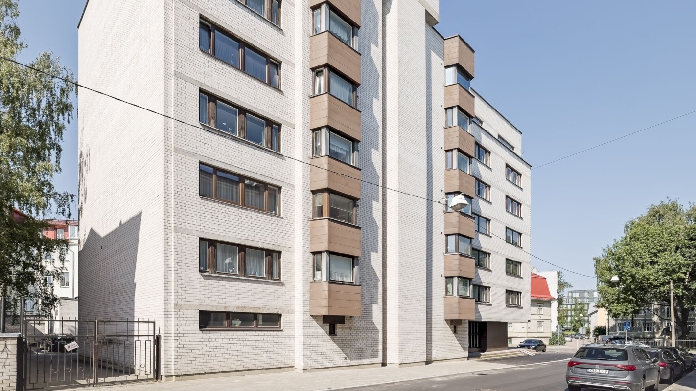 Tallinn, Kesklinna linnaosa, Kadriorg, Tina 21a