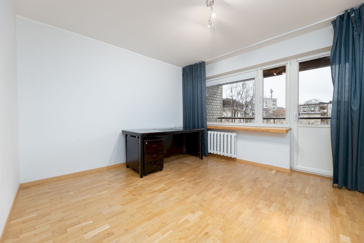 Tallinn, Kesklinna linnaosa, Kadriorg, Tina 21a