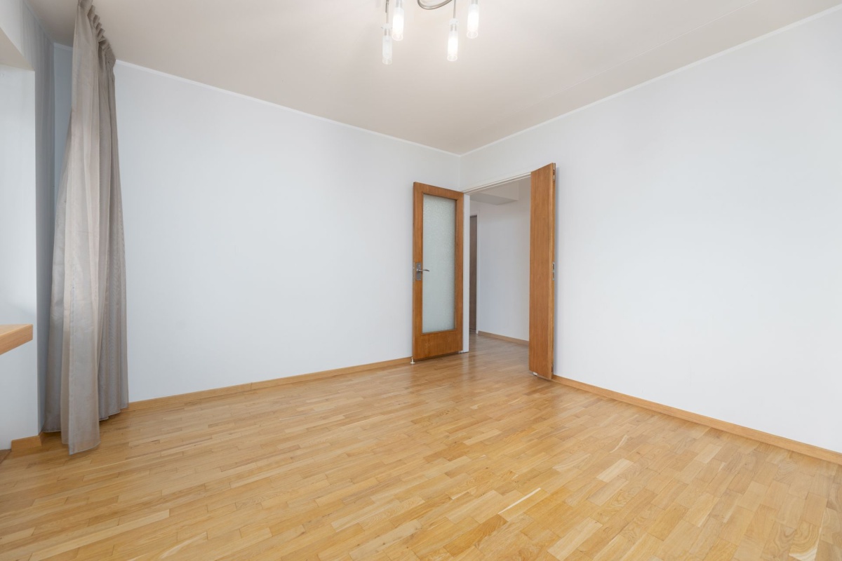 Tallinn, Kesklinna linnaosa, Kadriorg, Tina 21a