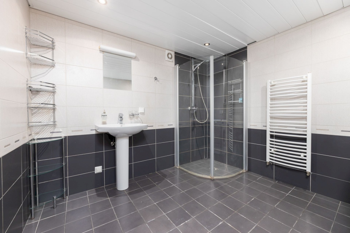 Tallinn, Kesklinna linnaosa, Kadriorg, Tina 21a