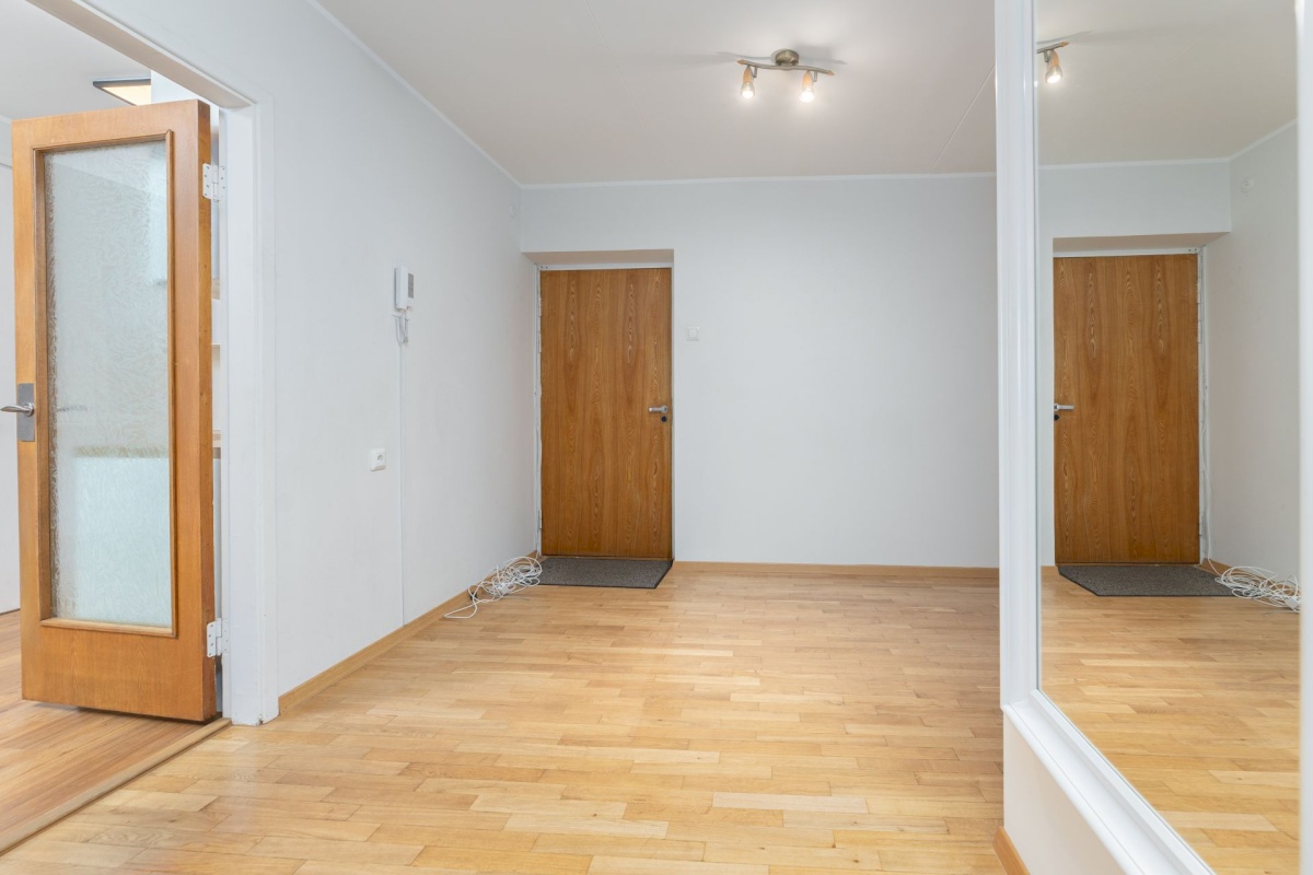 Tallinn, Kesklinna linnaosa, Kadriorg, Tina 21a