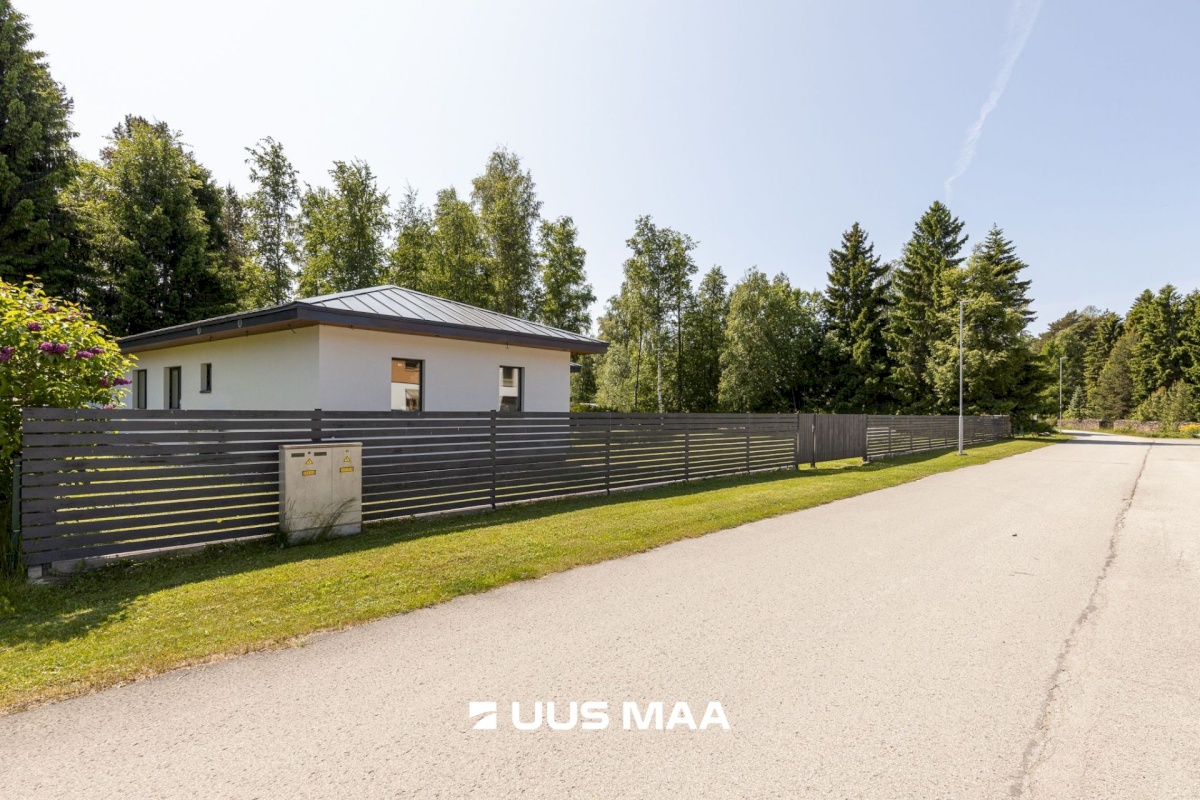 Harku vald, Suurupi küla, Kasevälja tee 14