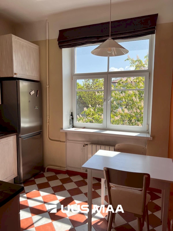 Tallinn, Kesklinna linnaosa, Väike-Ameerika 6