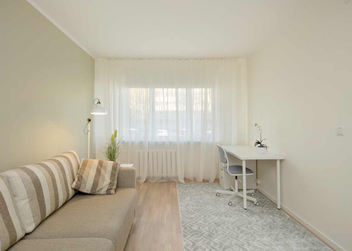 Tallinn, Mustamäe linnaosa, Akadeemia tee 10