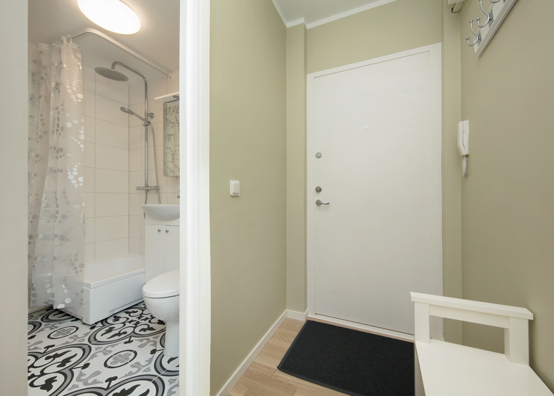 Tallinn, Mustamäe linnaosa, Akadeemia tee 10