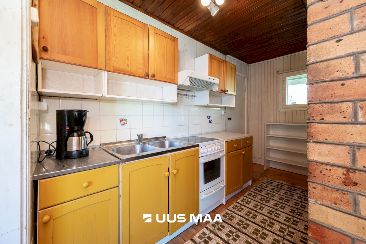 Viimsi vald, Leppneeme küla, Roosimetsa tee 2