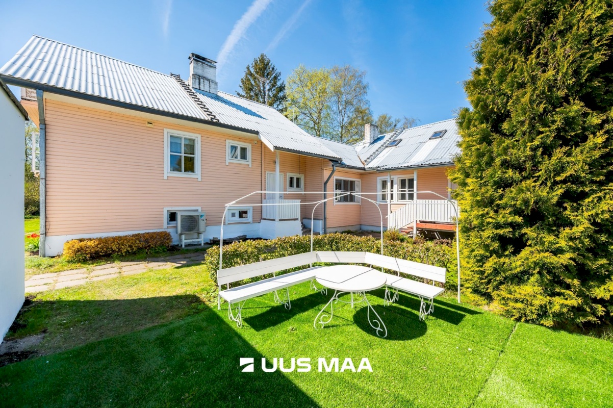 Viimsi vald, Leppneeme küla, Roosimetsa tee 2