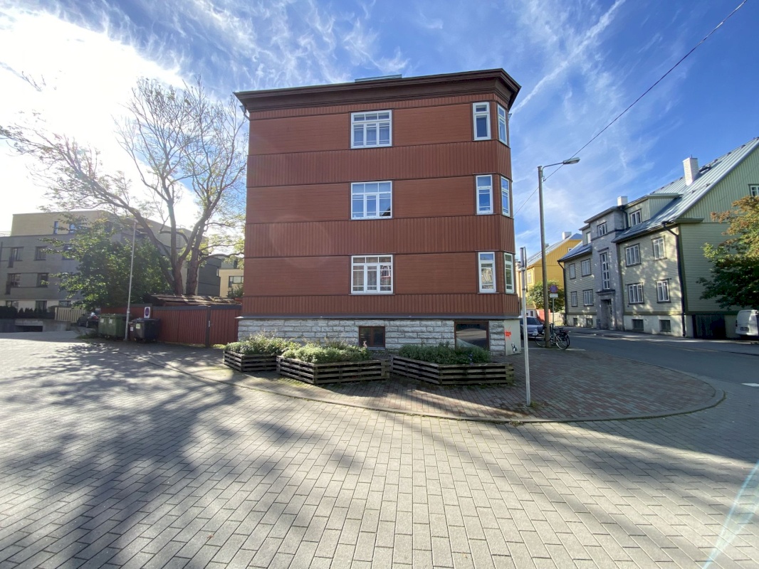 Tallinn, Põhja-Tallinna linnaosa, Kalamaja, Valgevase 11