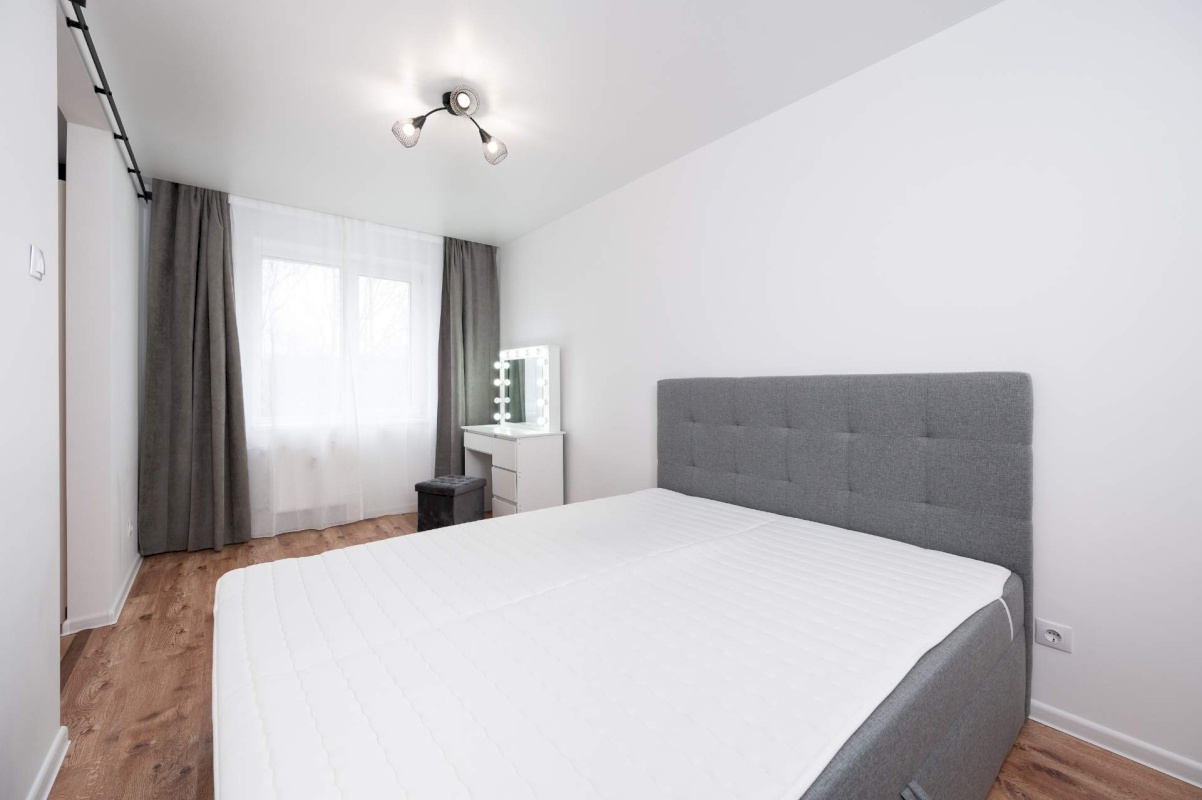 Tallinn, Mustamäe linnaosa, Ehitajate tee 35